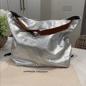 Parker Thatch XL Jane- includes strap and dust bag